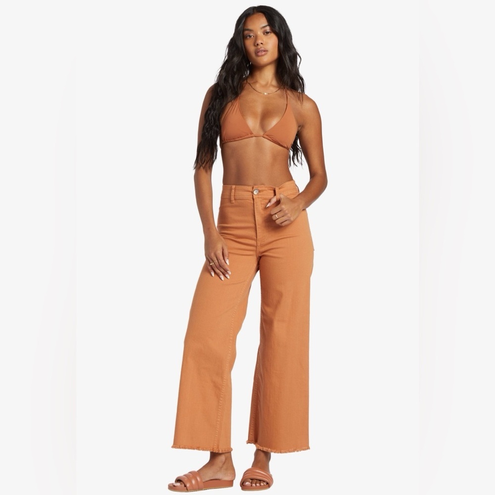 Billabong rust orange flare jeans size 26 raw hem high rise